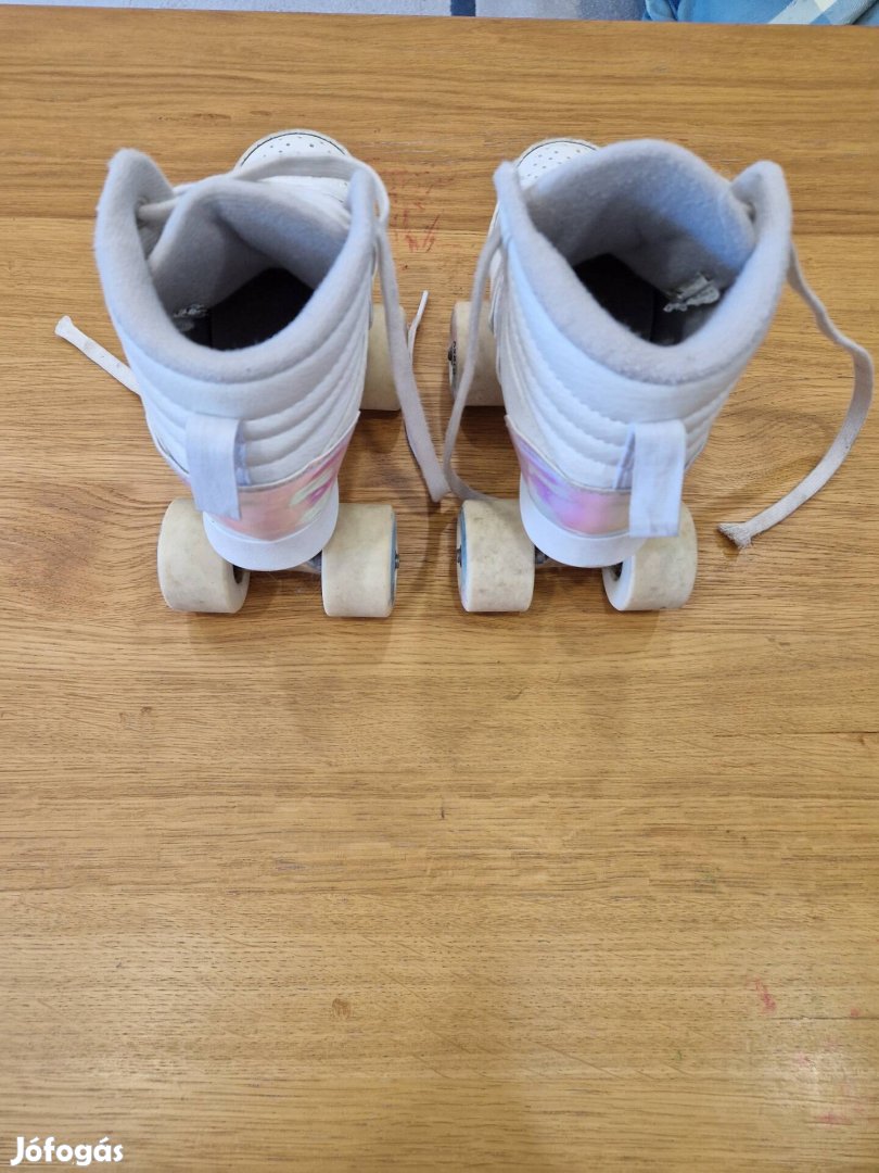 Oxelo gyerekgörkorcsolya 32-es 