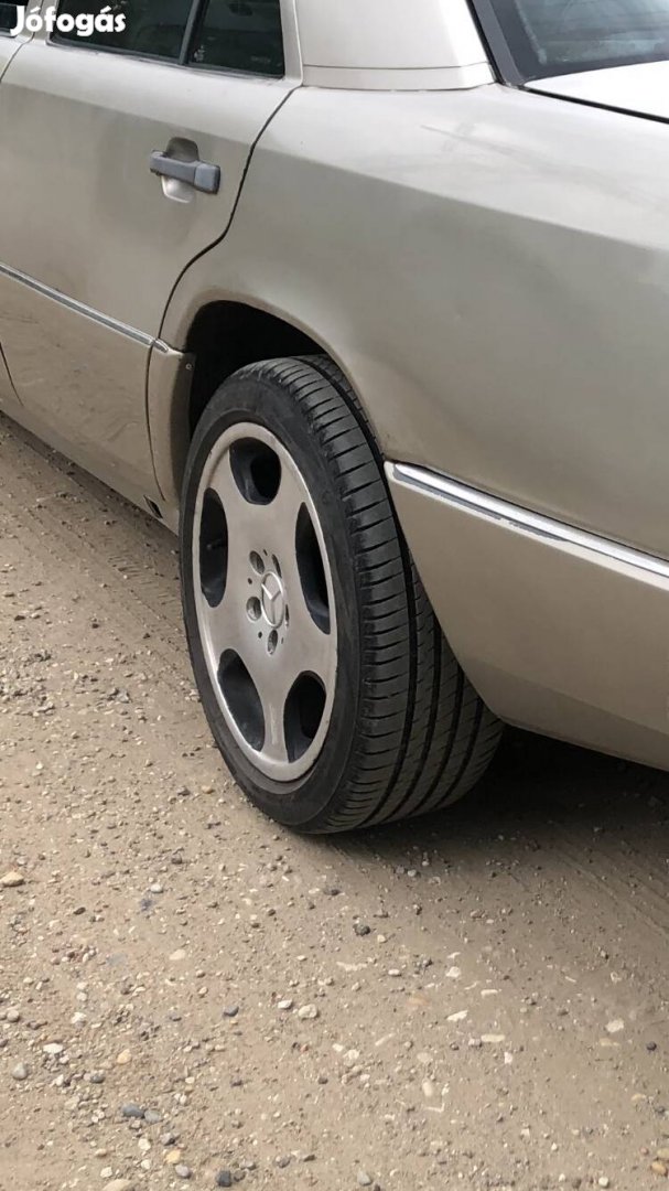 Oz opera 17" alufelni 5x112 225/45r17 nyári gumikkal