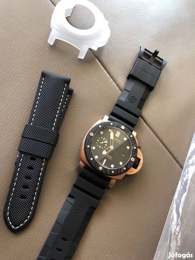 PAM 02070 44mm