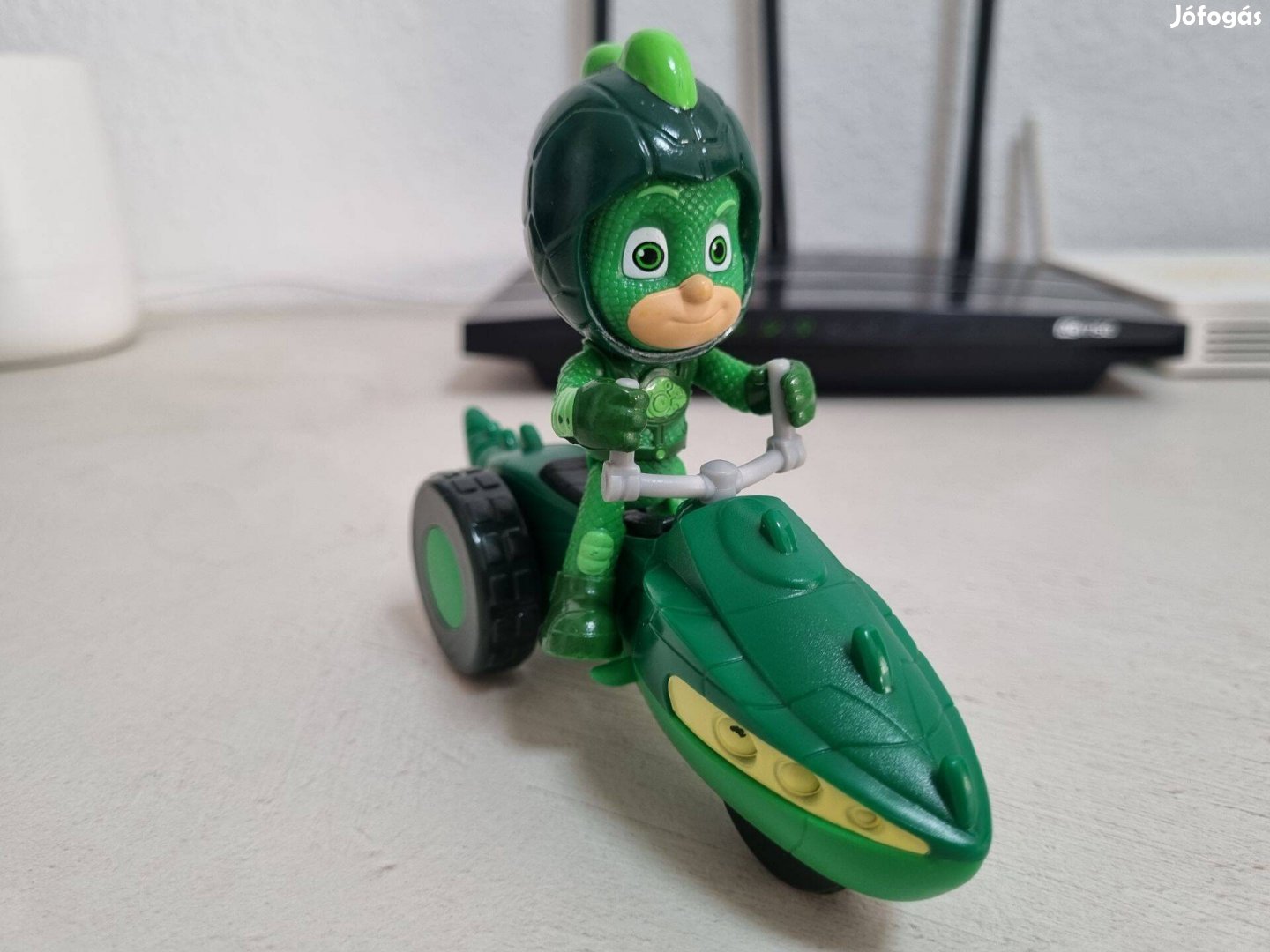 PJ Masks Super Moon Adventures Gekko Moon Rover