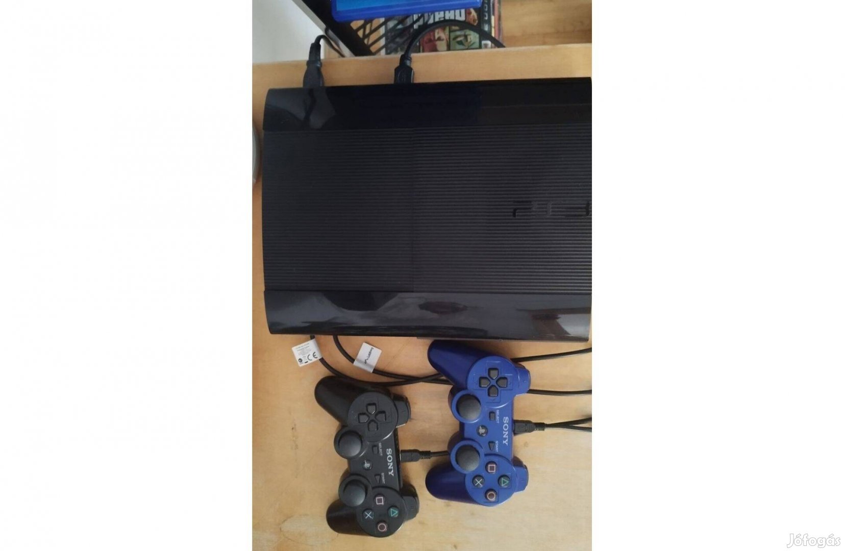 PS3 Super Slim 12GB +5 játék