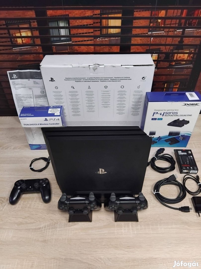 PS4 Playstation 4 Pro 1Tb 3 kontroller hűtőállvány GLS futár az árban