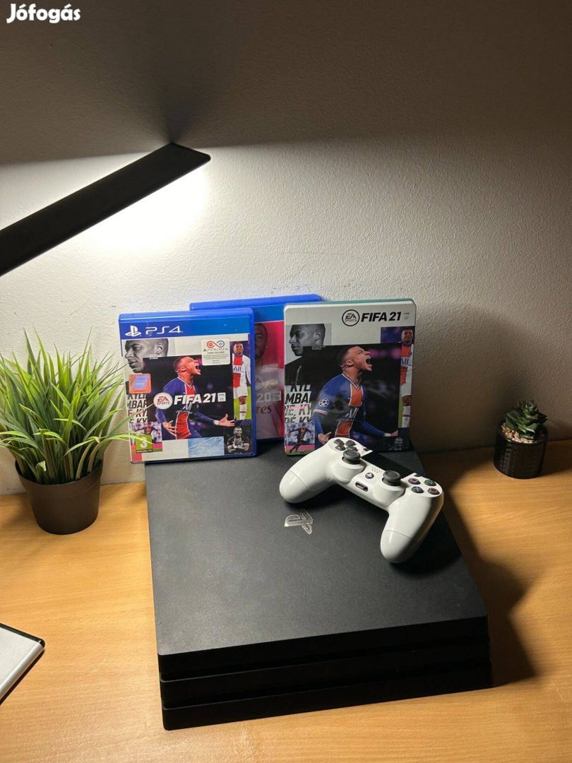 PS4 Pro 1TB hibátlan állapotban, 3db játékkal eladó