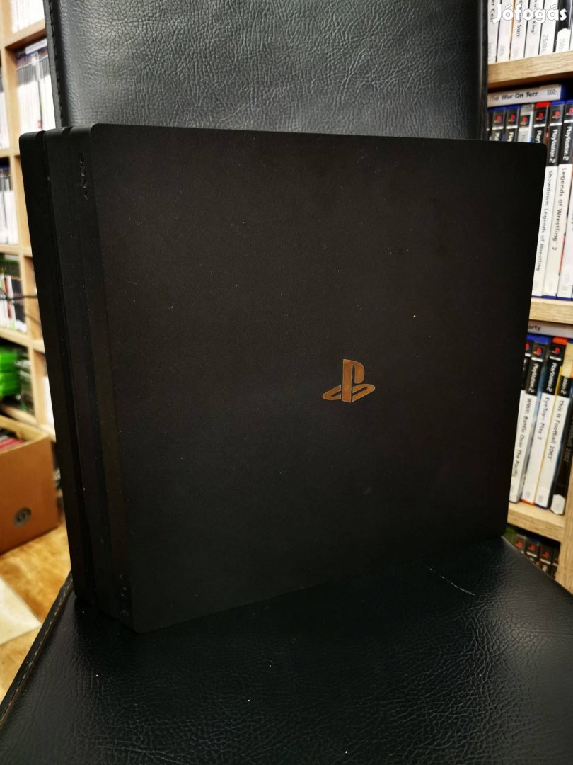 PS4 Pro 1 TB, szaküzletből, 3 hó garival