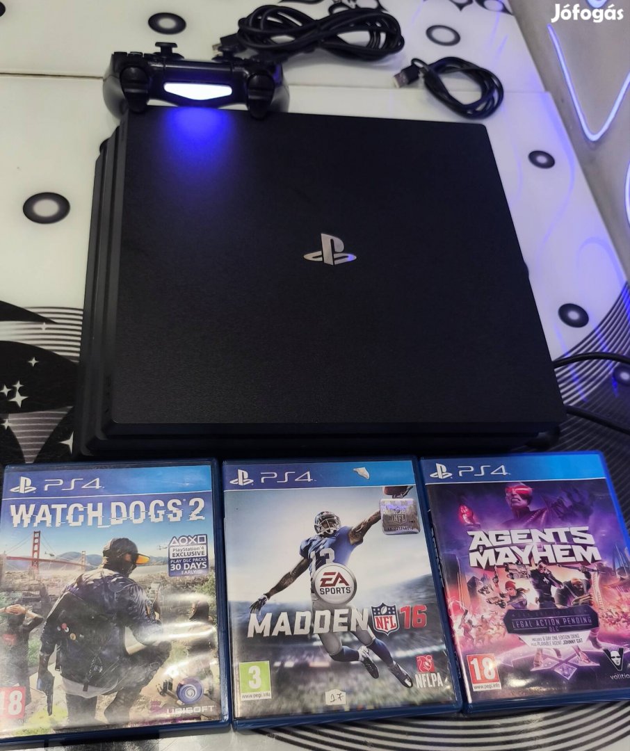 PS4 Pro. tisztítva. játékokkal. 