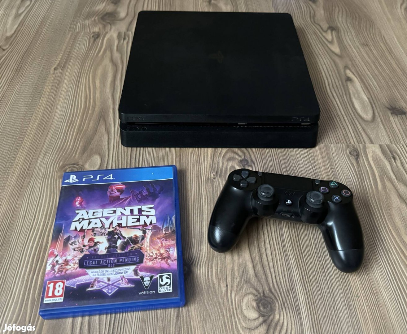 PS4 Slim 1 TB 1 db játékkal 