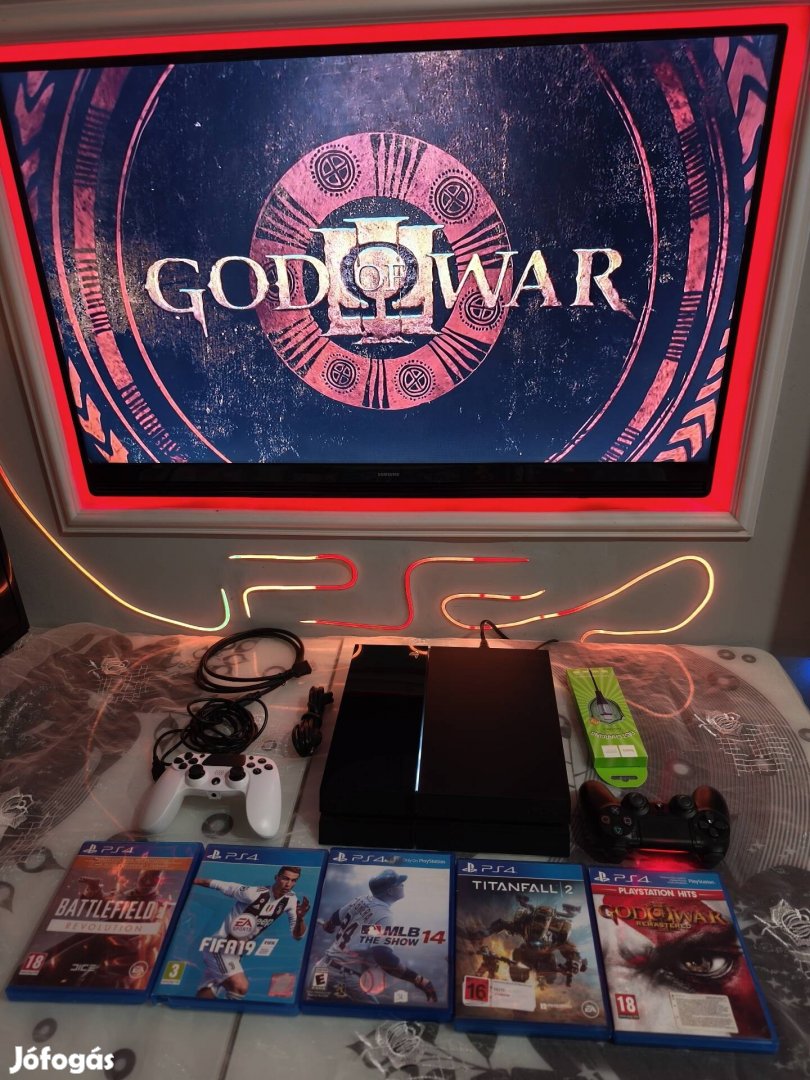 PS4. játékokkal. tisztítva. Hibátlan gép ! 