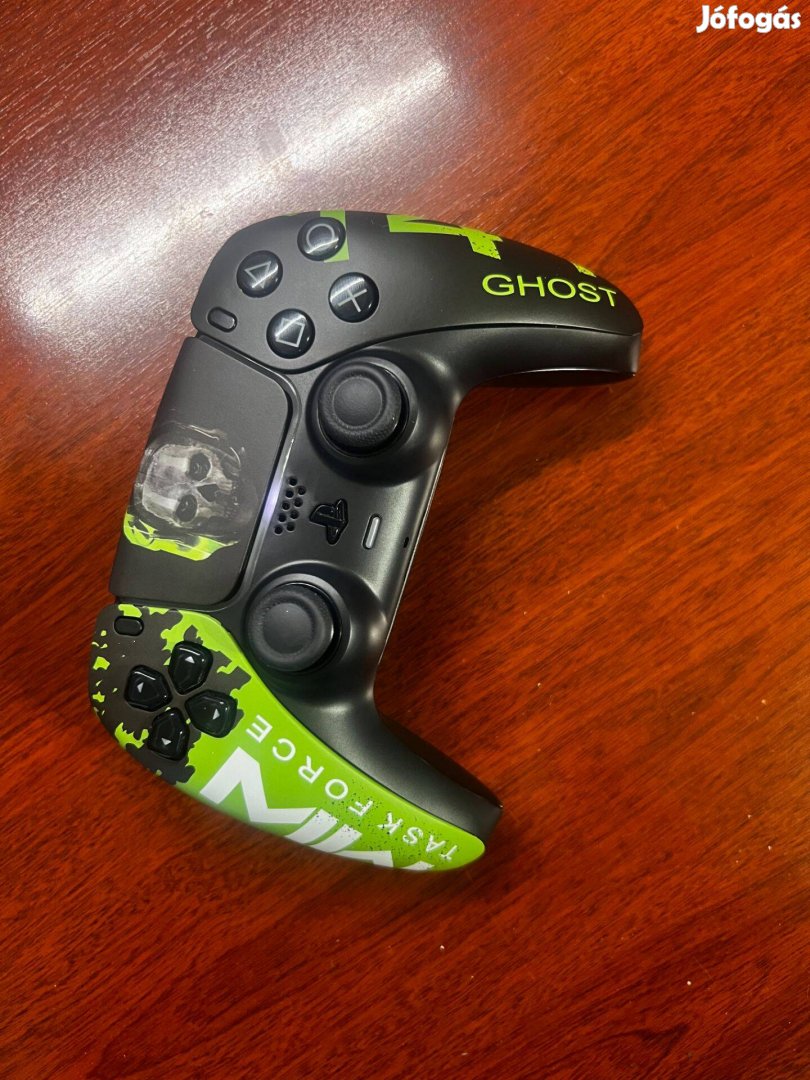 PS5 dualsense és PS4 dualshock controller eladó Több darab