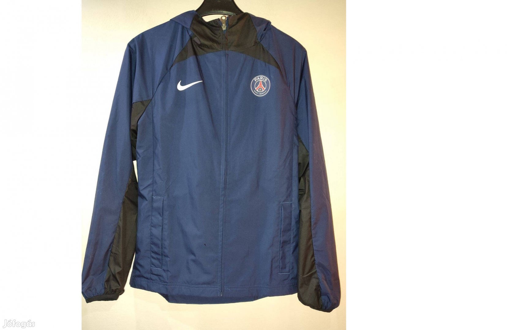 PSG eredeti Nike kapucnis dzseki (S)