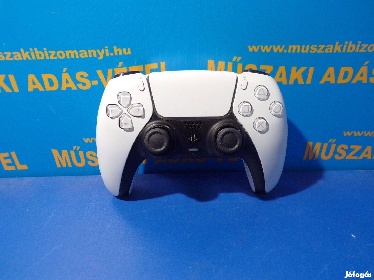 PS 5 Analóg / Digitális Bluetooth/USB Fekete, Fehér kar. Jótállássa