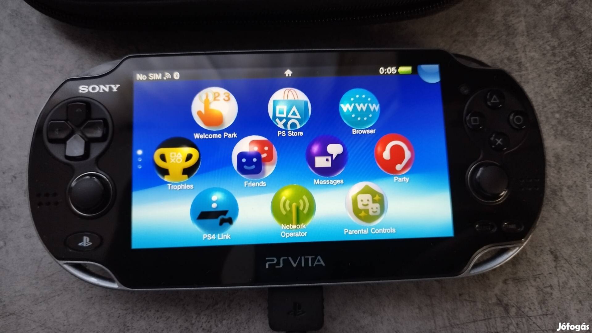 PS Vita 3G + 4 GB memória kártya 