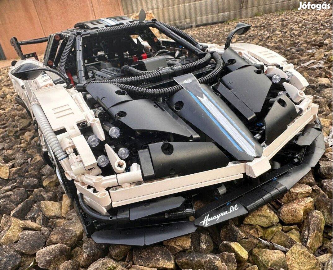 Pagani Huayra 1:8 arányú Lego Technic kompatibilis sportkocsi