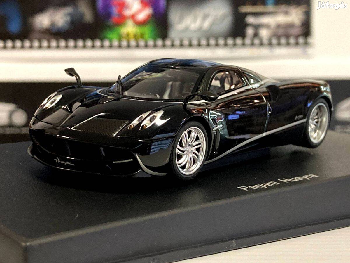 Pagani Huayra 2011 1:43 1/43 Autoart 58209