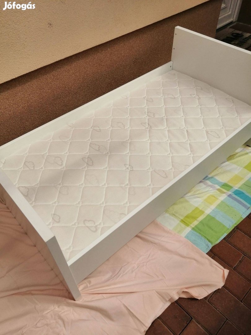 Paidi gyerekágy újszerű állapotban 70×140-es matraccal ágyráccsal