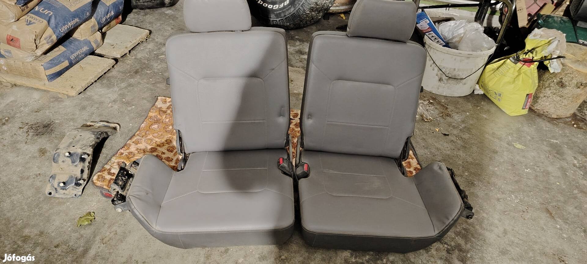 Pajero Mk2 6-7 ülés.