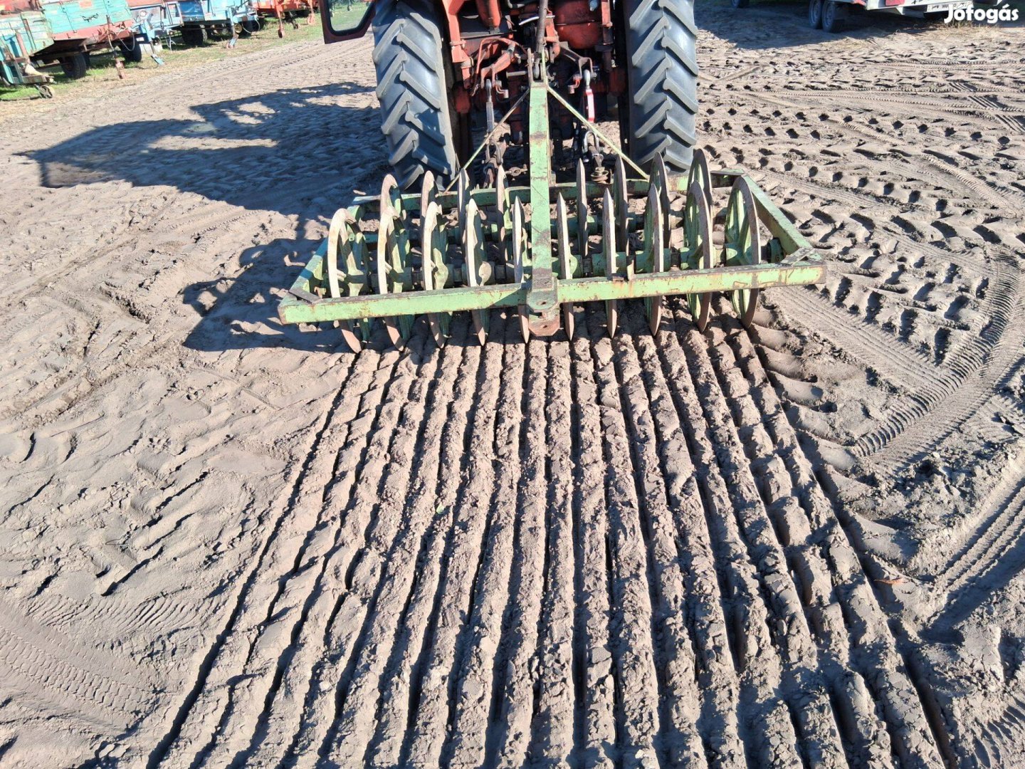 Pakker henger 190 cm széles szántáselmunkáló rögtörő henger