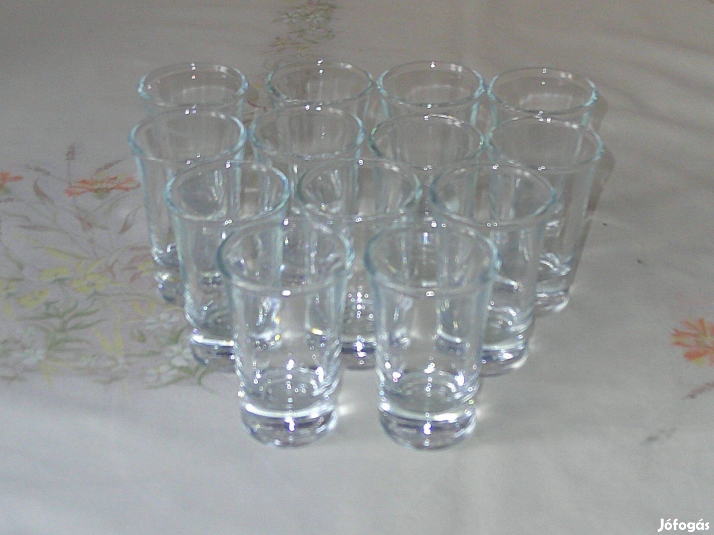 Pálinkás, likőrös üveg pohár 13 db.