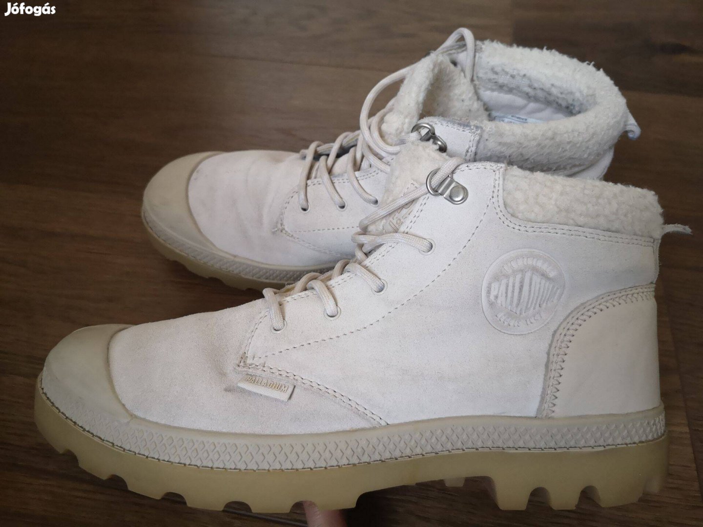 Palladium cipő 40 méretű