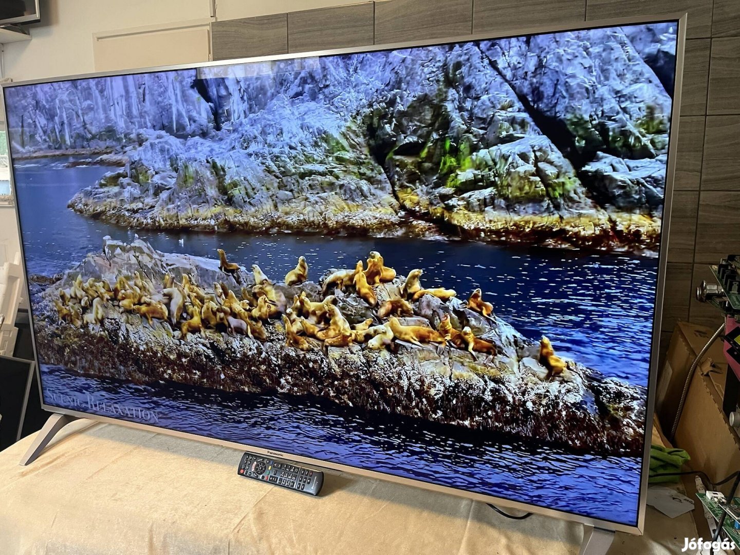 Panasonic 4K 3D smart tv 165 cm