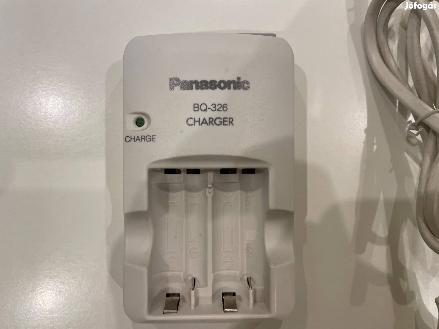 Panasonic BQ-326 akku töltő AA és AAA ceruzaelemekhez