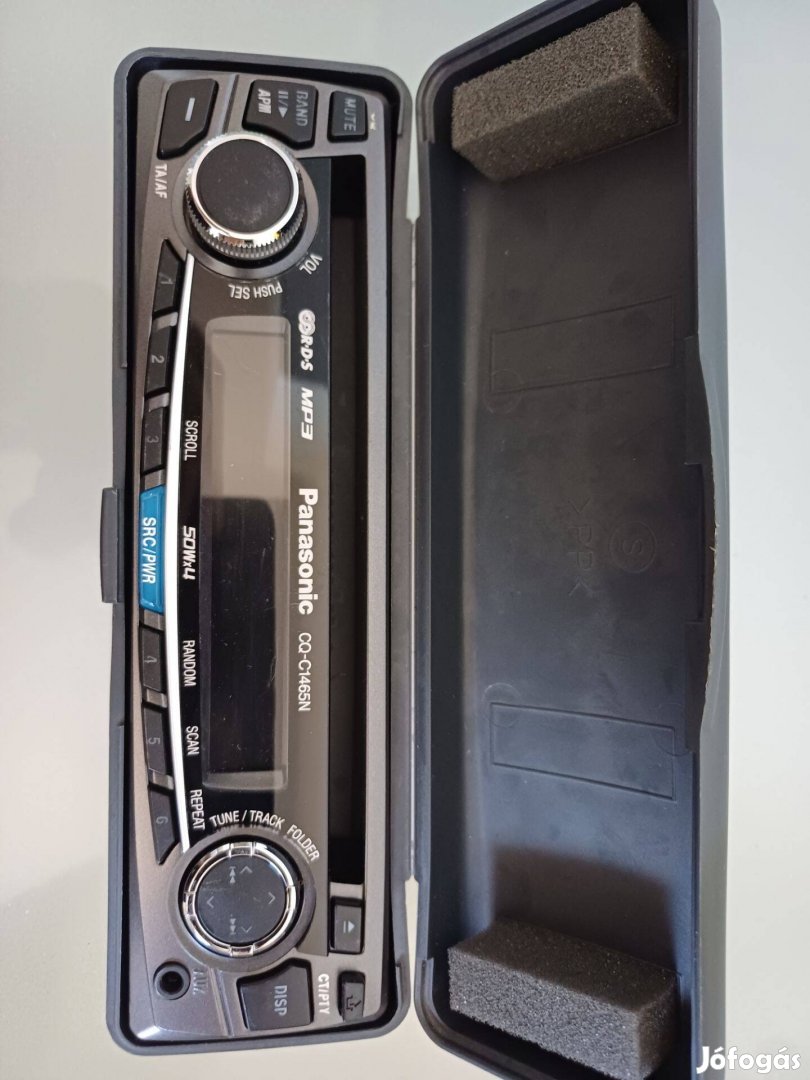 Panasonic CD-s, AUX bemenetes, 4x50W-os autórádió eladó