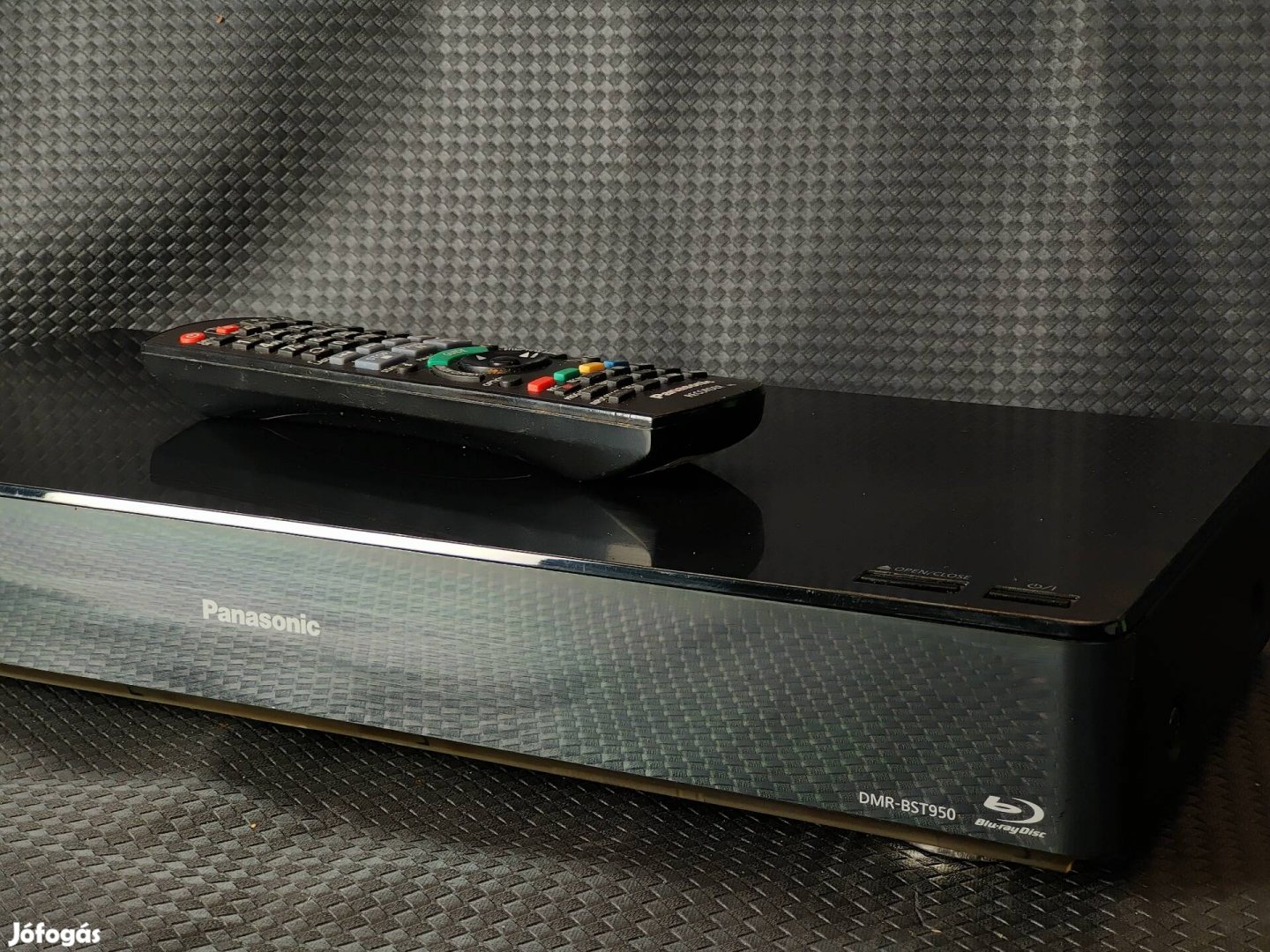 Panasonic DMR BST-950 Blue-Ray recorder
