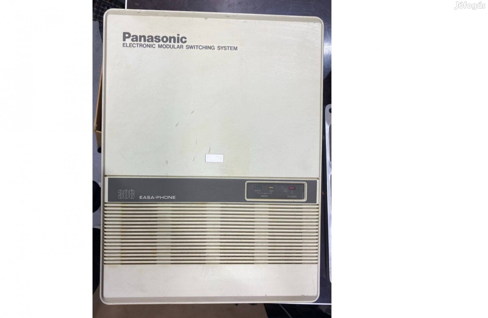 Panasonic EASA-Phone 308 telefonközpont elosztórendszer kábelekkel