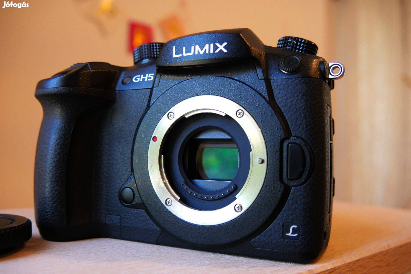 Panasonic Lumix GH5 Body + kiegészítők