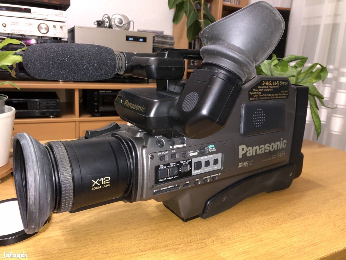 Panasonic MS4 félprofi kamera