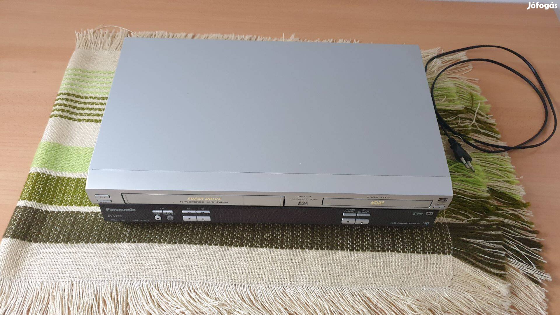 Panasonic NV-VP23 DVD - VHS combó eladó táv nélkül