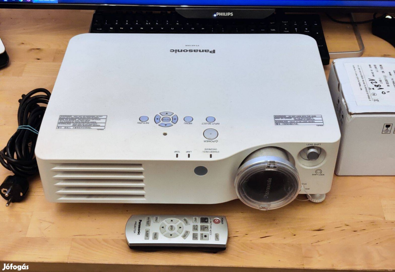 Panasonic PT-AX100E 3LCD Projektor