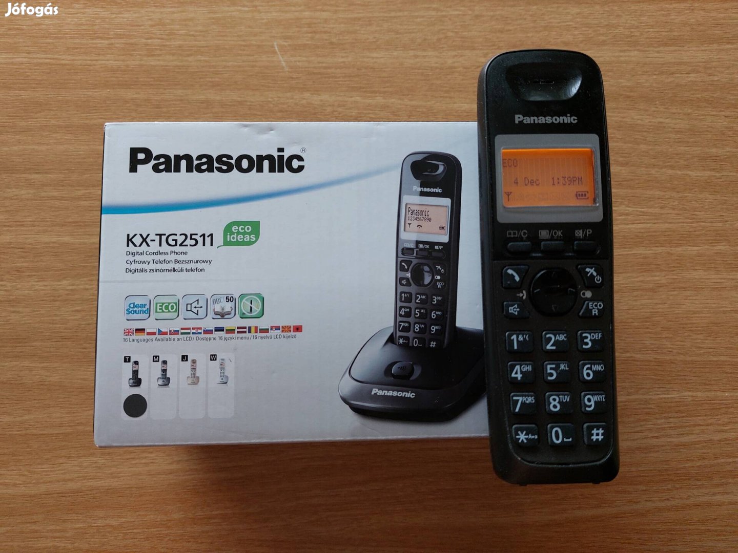 Panasonic digitális zsinórnélküli telefon, dobozában.