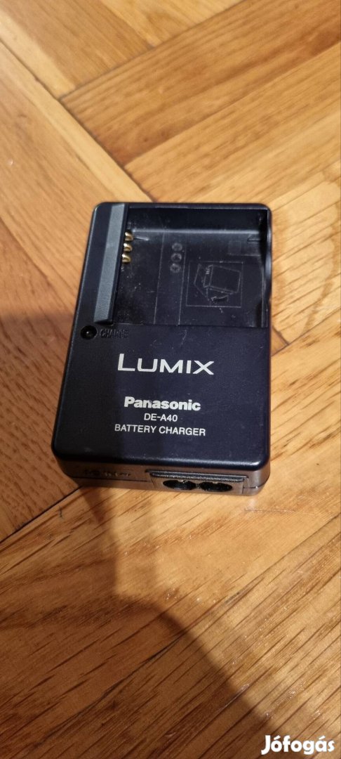 Panasonic lumix De-A40 fényképezőgép töltő 