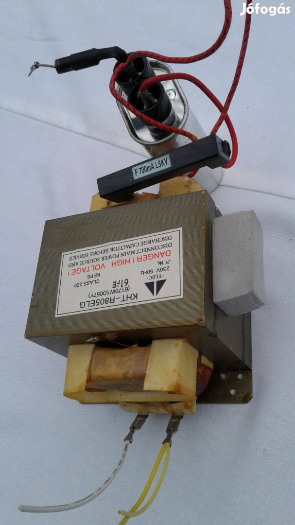 Panasonic mikrosütő trafó és kondenzátor kiváló állapotban