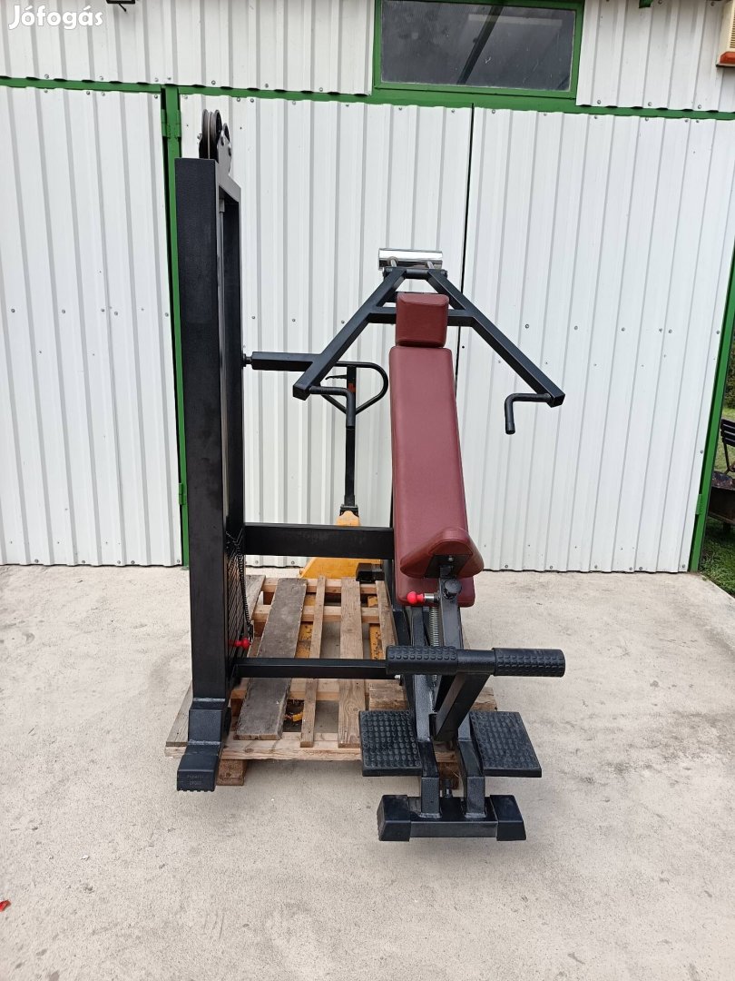 Panatta mellnyomó gép szép állapotban eladó!