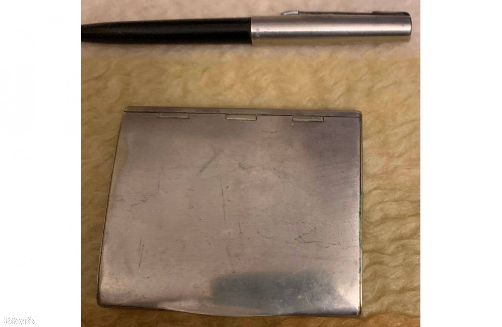Páncél cigarettatárca