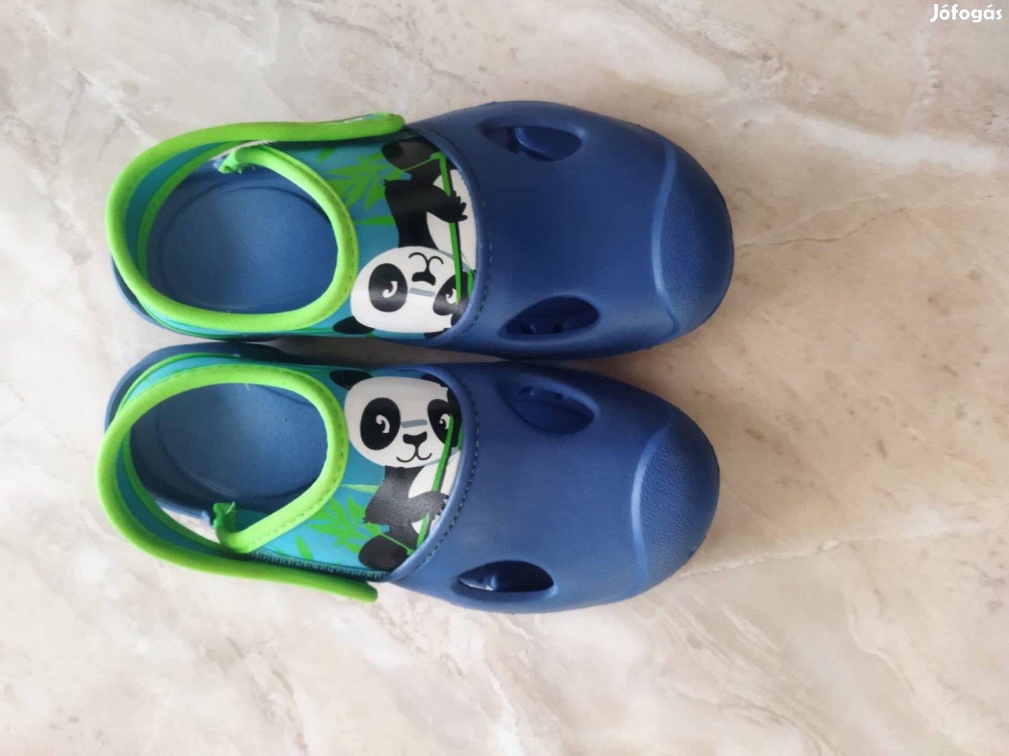 Panda mintás fiú uszodai papucs Decathlon 32-33 méret