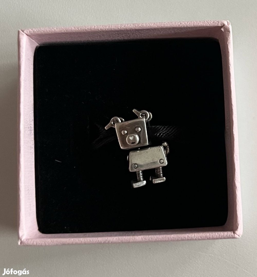 Pandora charm kutya 