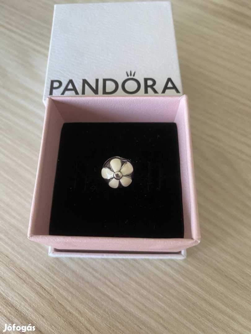 Pandora ezüst virágos klip charm