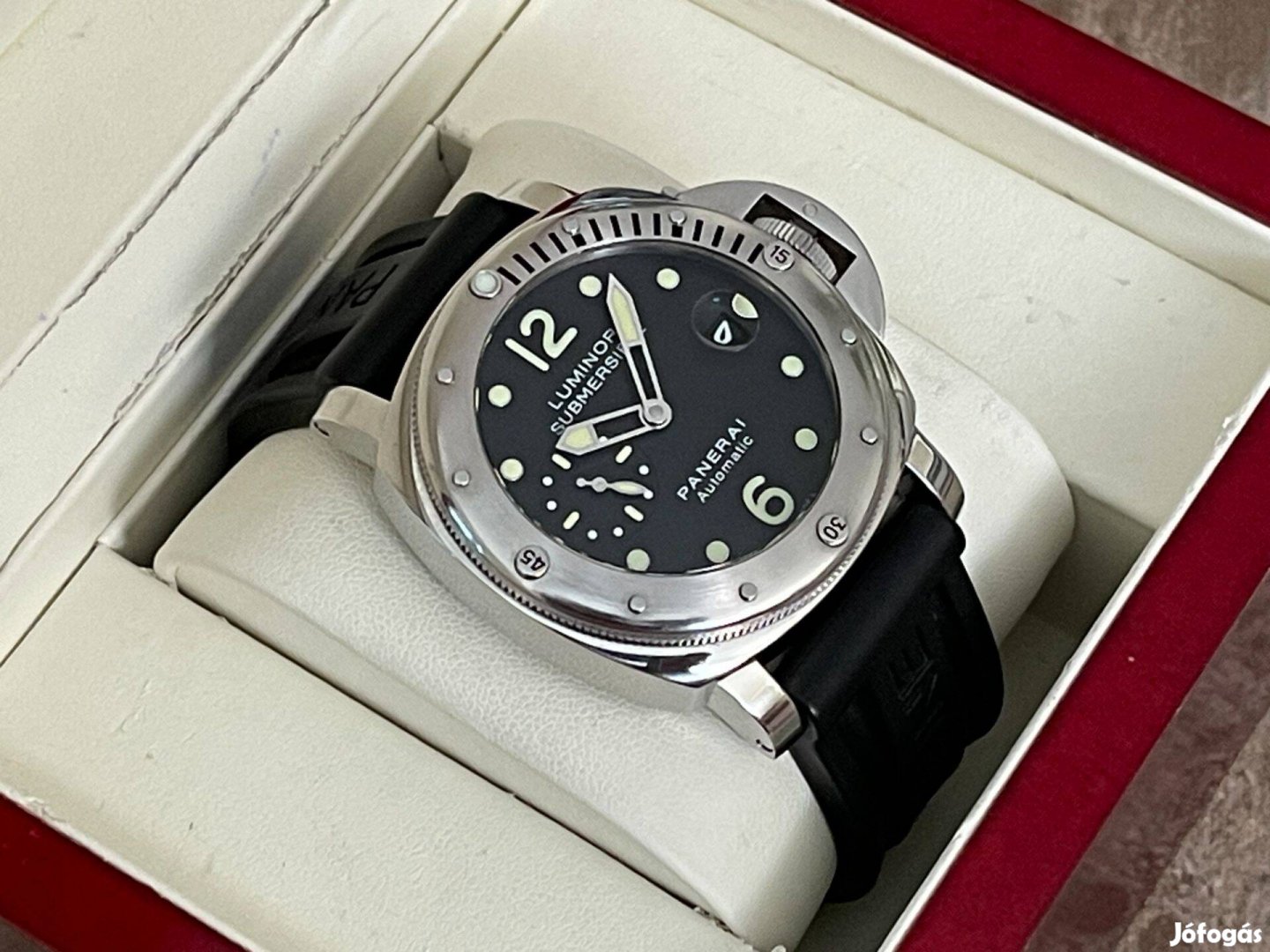 Panerai Luminor Submersible 44 Lgsw