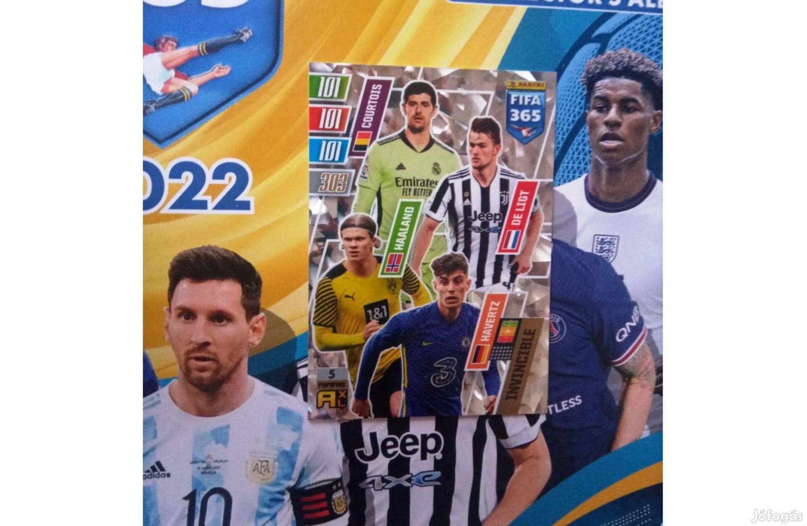 Panini Fifa 365 2022 Adrenalyn Invincible kártya