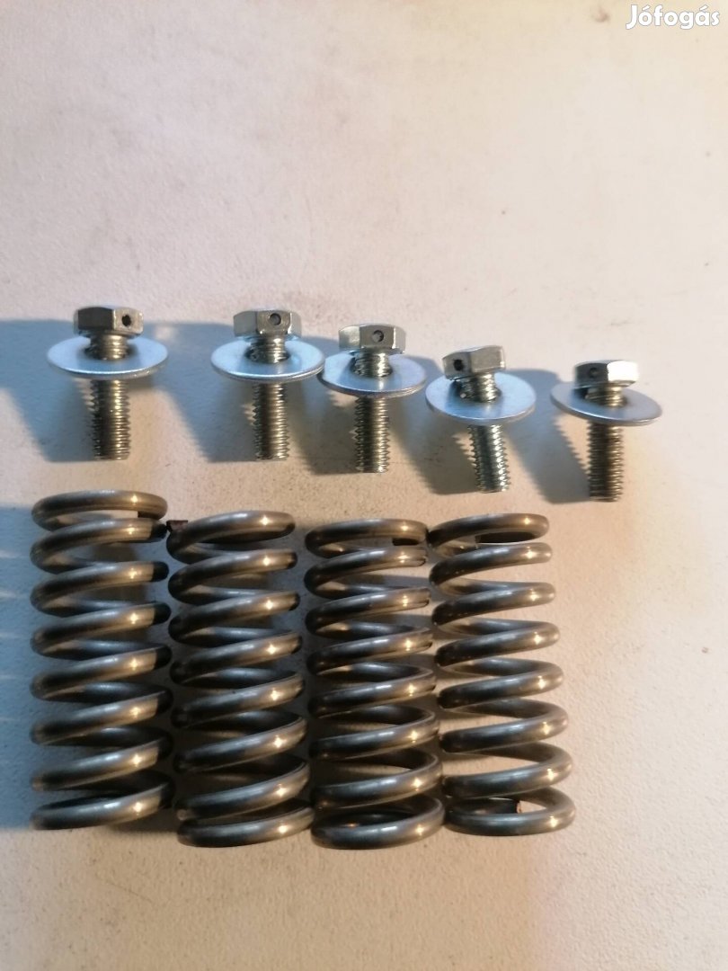 Pannonia P-20    4db.!  új kuplung rugó