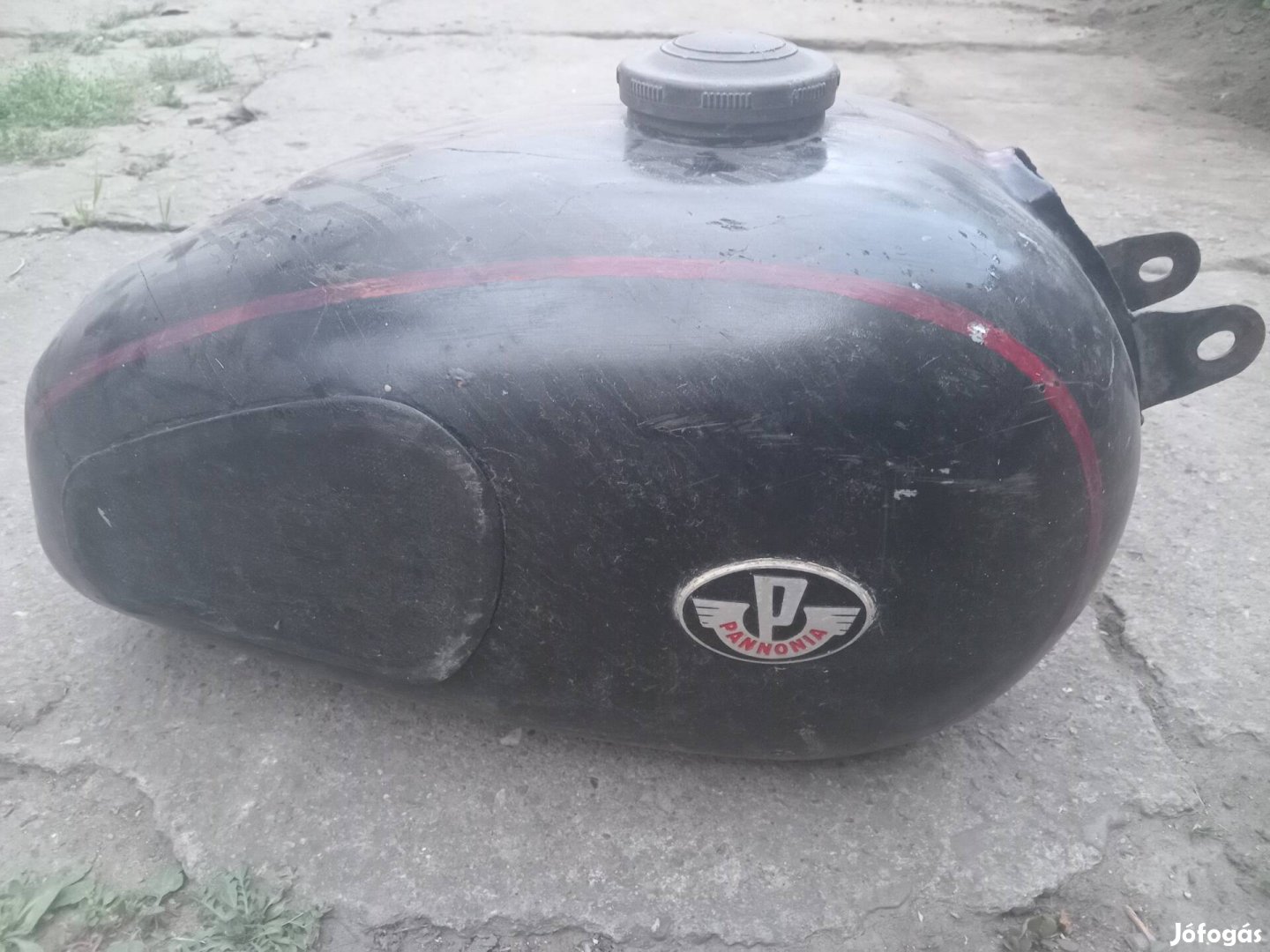 Pannonia benzines tank