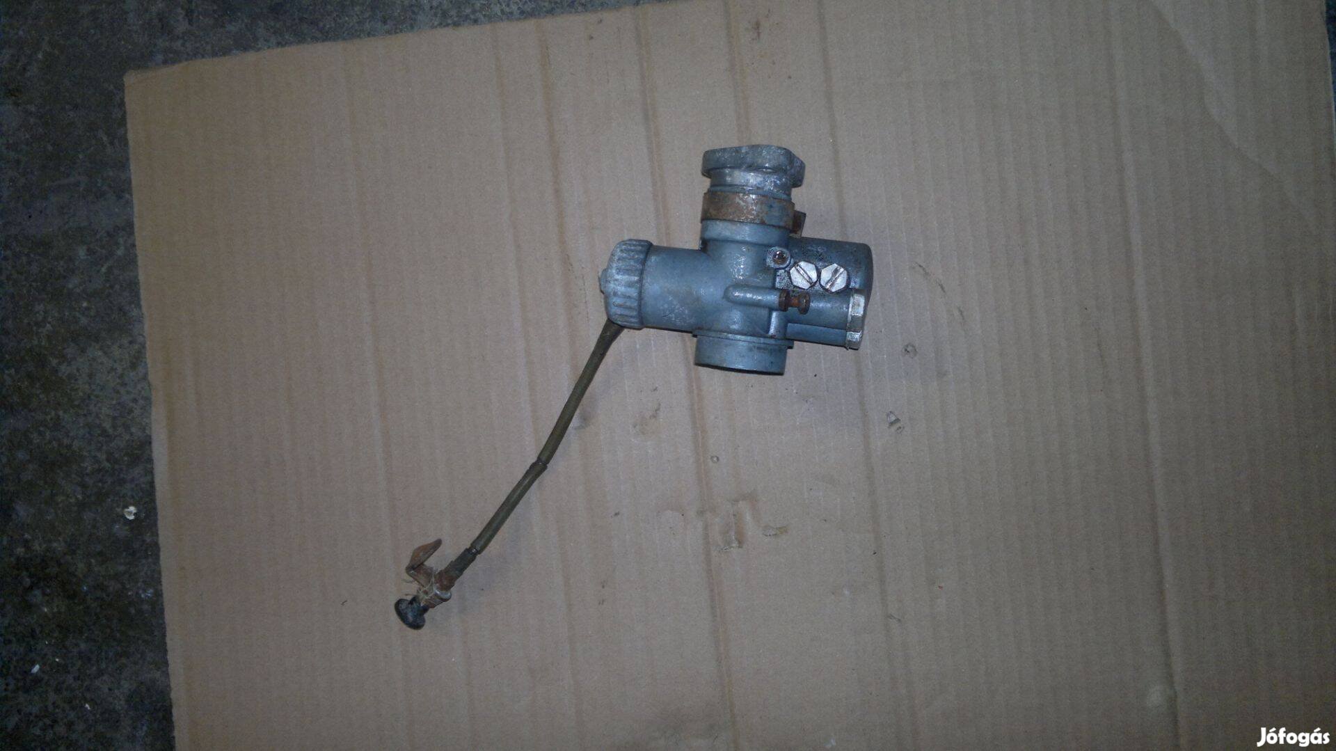 Pannonia karburátor szivatoval,szivocsonkkal