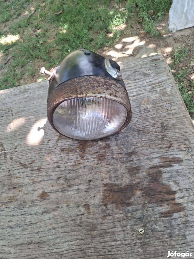 Pannonia lámpa tök