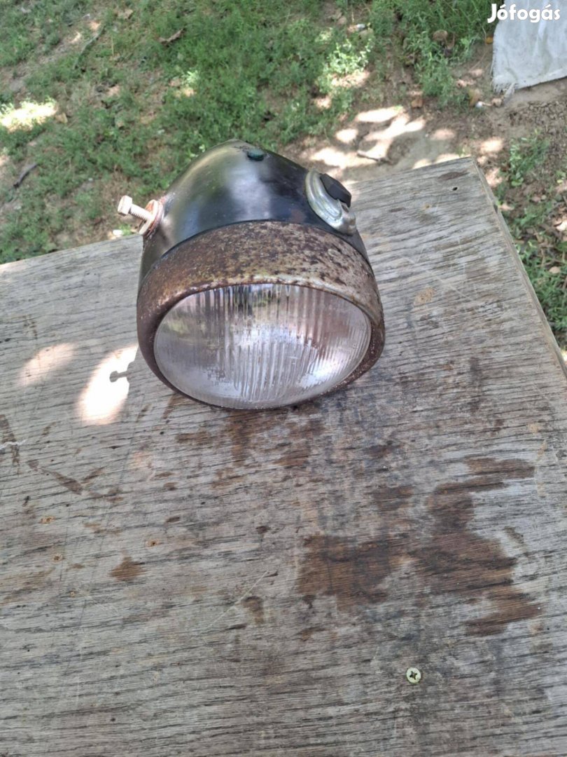 Pannonia lámpa tök