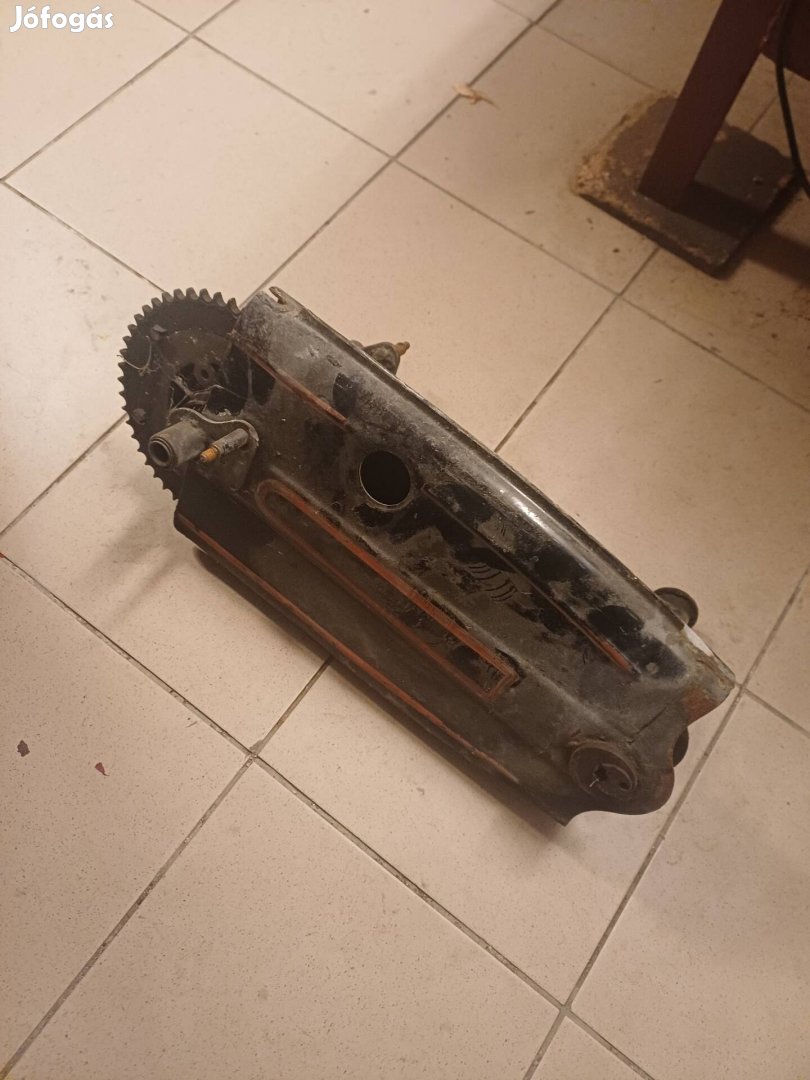 Pannónia lengővilla.