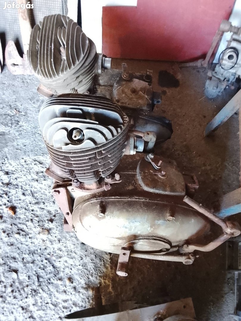 Pannónia motorblokk