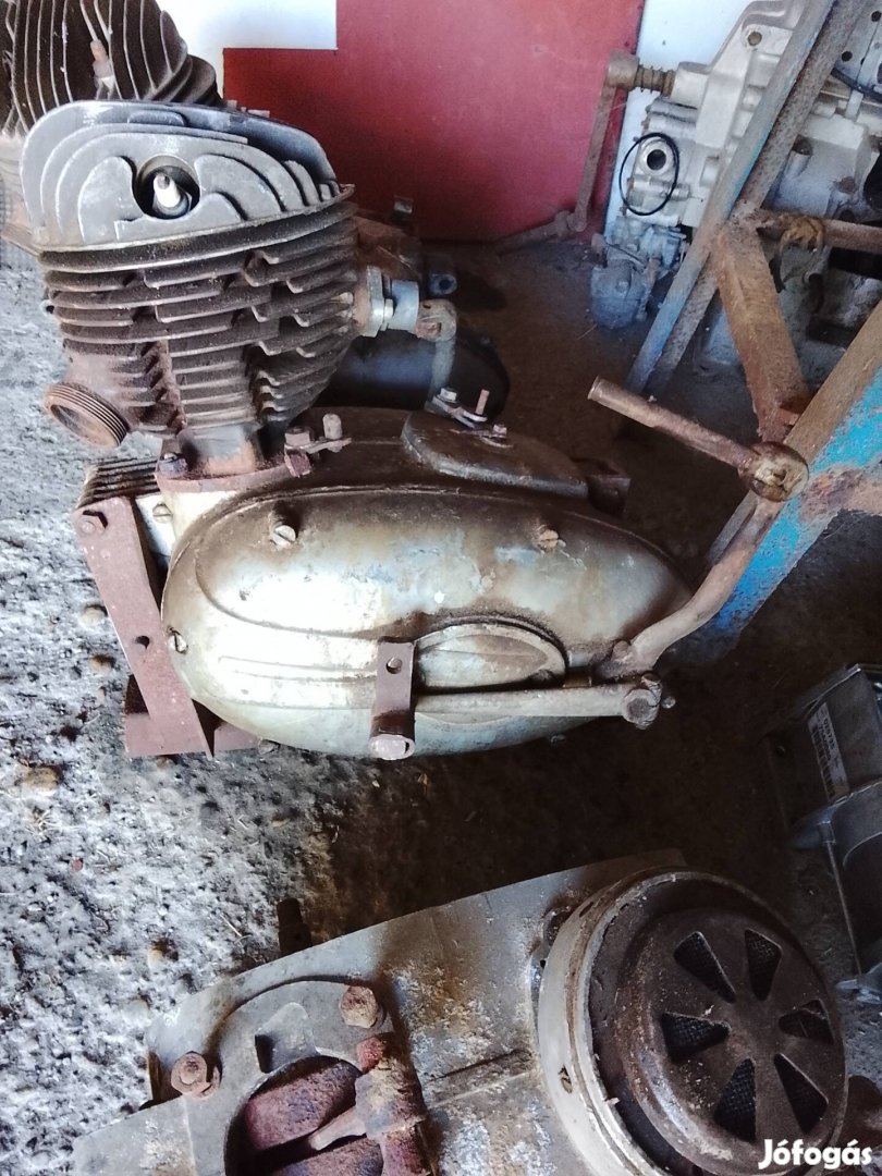 Pannónia motorblokk 