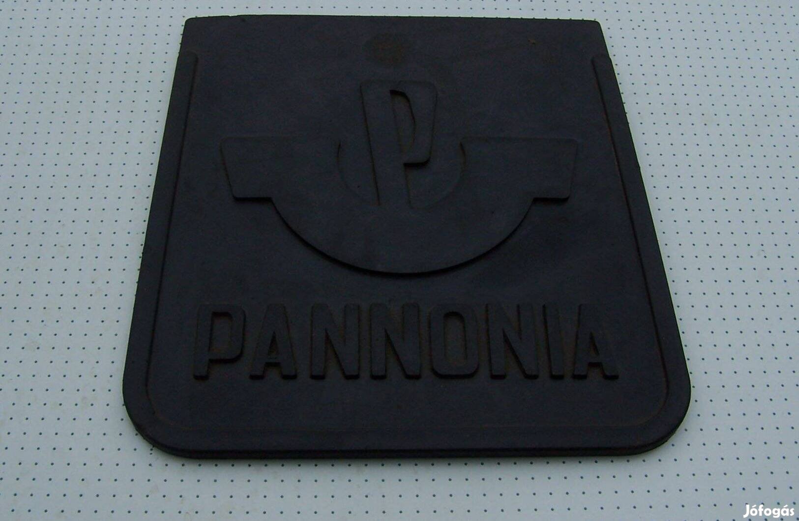 Pannónia sárfogógumi
